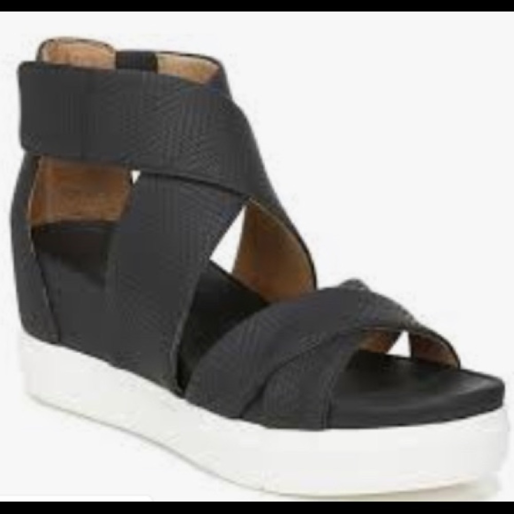 Dr Scholl’s women size 8 platform wedge Velcro strap sandals